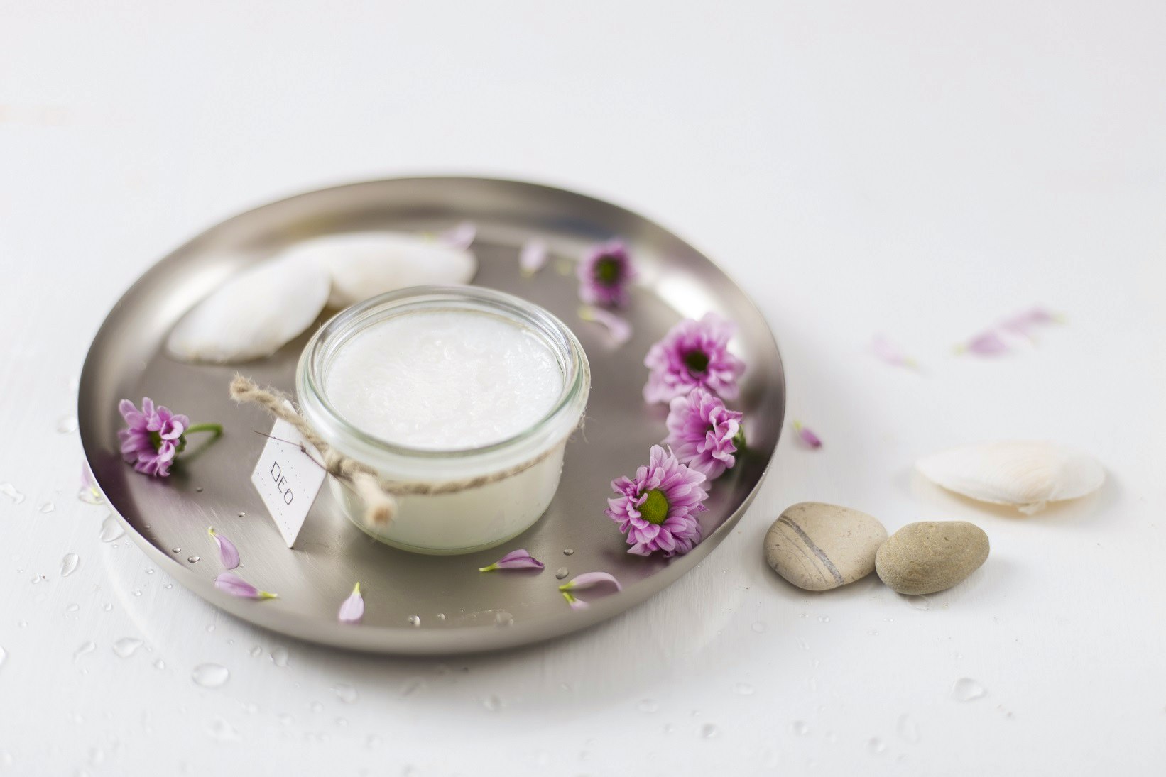Deo-Creme mit BIO PLANÈTE Kokosöl nativ Deo-Creme mit BIO PLANÈTE Kokosöl nativ